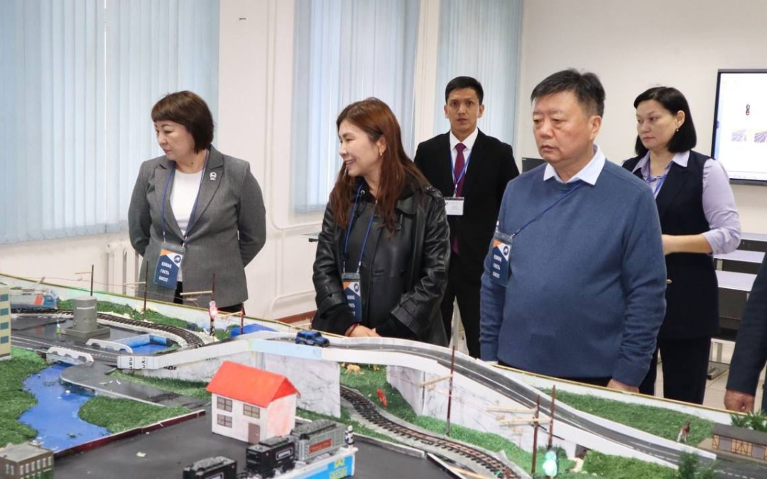 Встреча с представителями Урумчийского профессионального университета