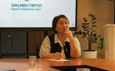 По инициативе дебатного клуба «Ақиқат» среди студентов 1 курса состоялись дебаты на тему «Закон и порядок»