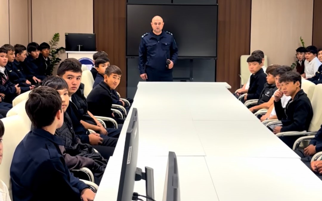 Для студентов 1-го курса проведена лекция об административной и уголовной ответственности в рамках соблюдения закона и порядка